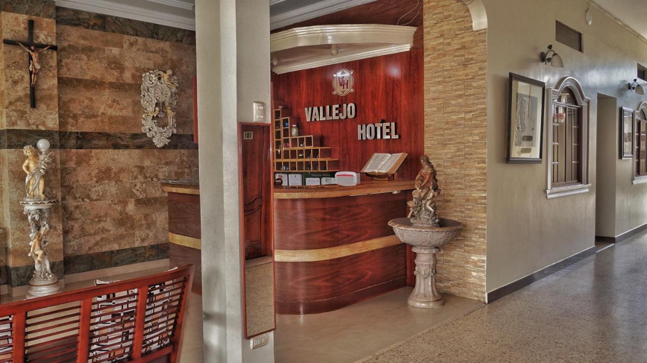 Vallejo Hotel Huaquillas Екстериор снимка