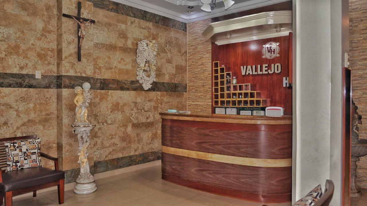 Vallejo Hotel Huaquillas Екстериор снимка
