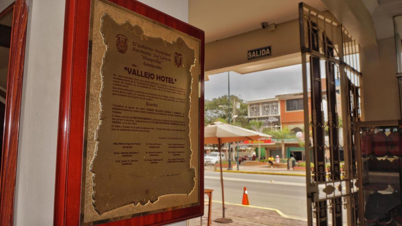 Vallejo Hotel Huaquillas Екстериор снимка