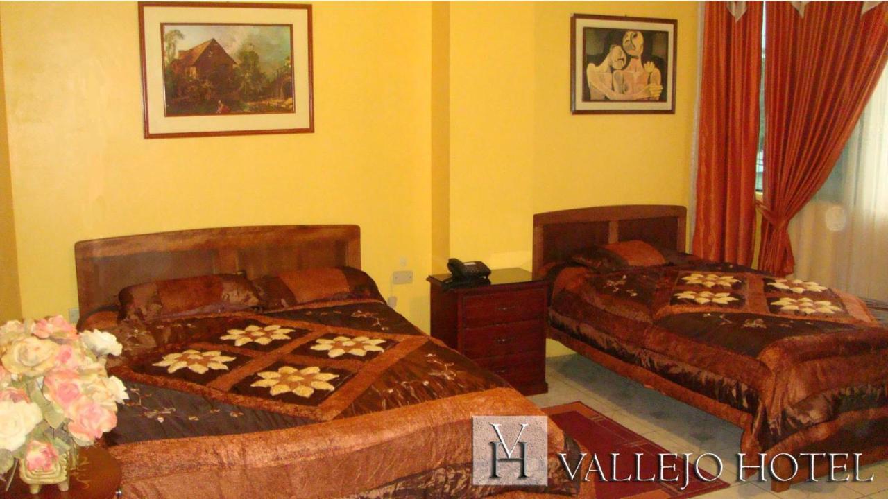 Vallejo Hotel Huaquillas Екстериор снимка