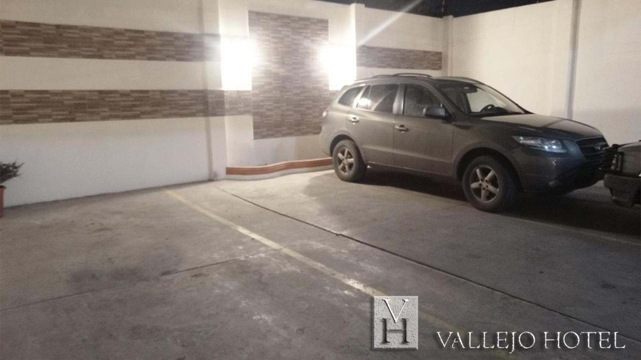 Vallejo Hotel Huaquillas Екстериор снимка